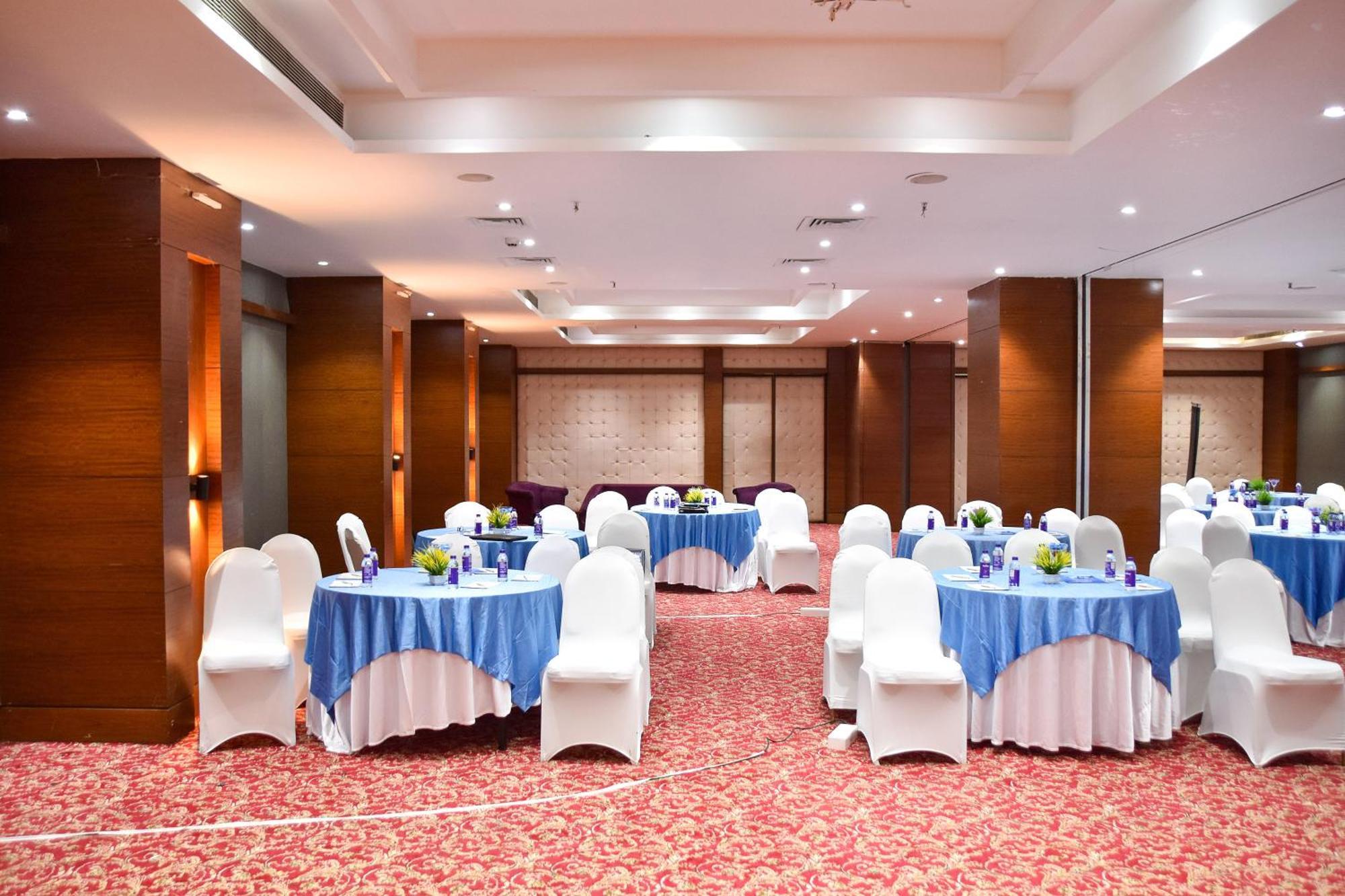 فندق جراند إكزوتيكا بيزنس Pimpri-Chinchwad المظهر الخارجي الصورة